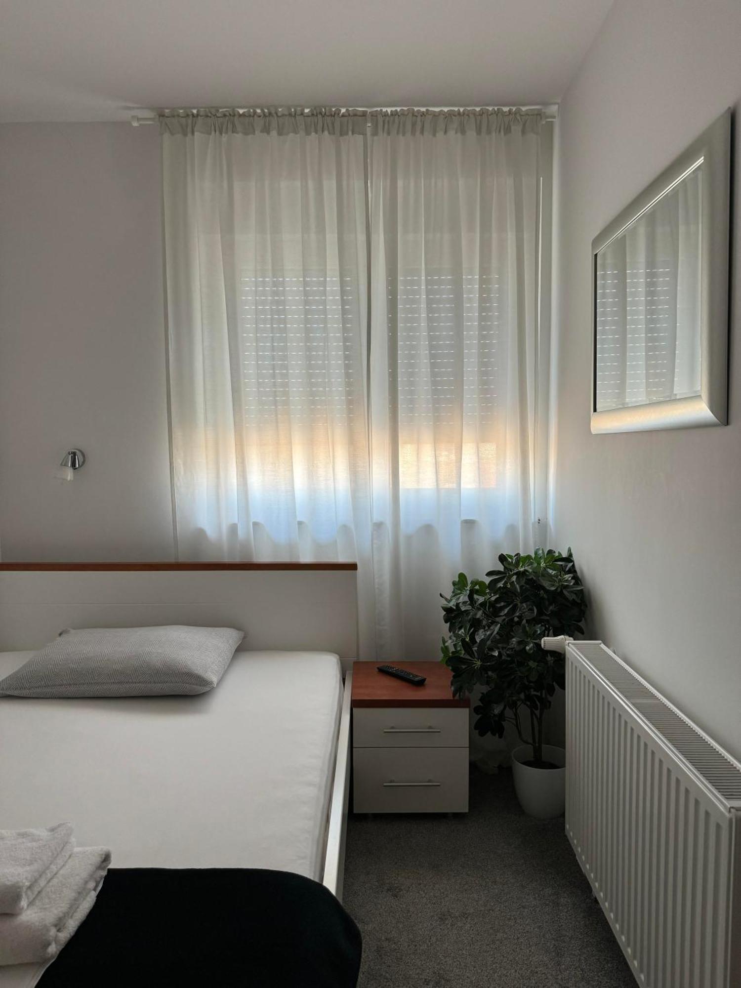 Pansion Komfor Fitea Osijek Luaran gambar