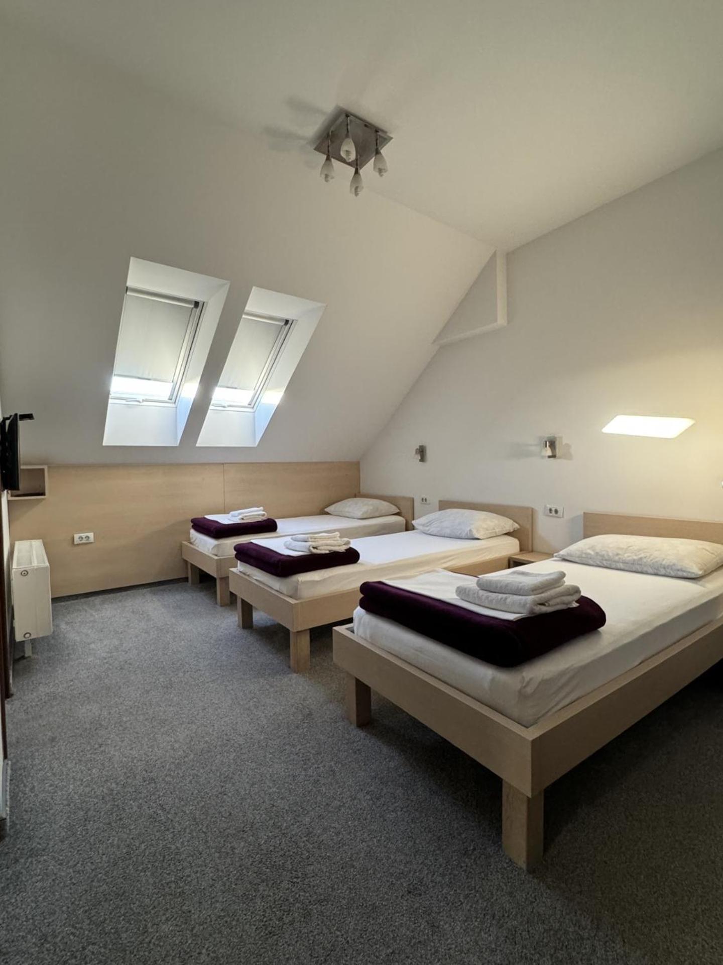 Pansion Komfor Fitea Osijek Luaran gambar
